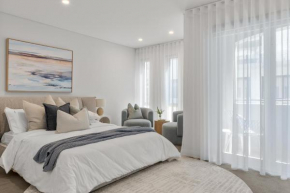 Canal View Luxury Townhouse Mandurah
